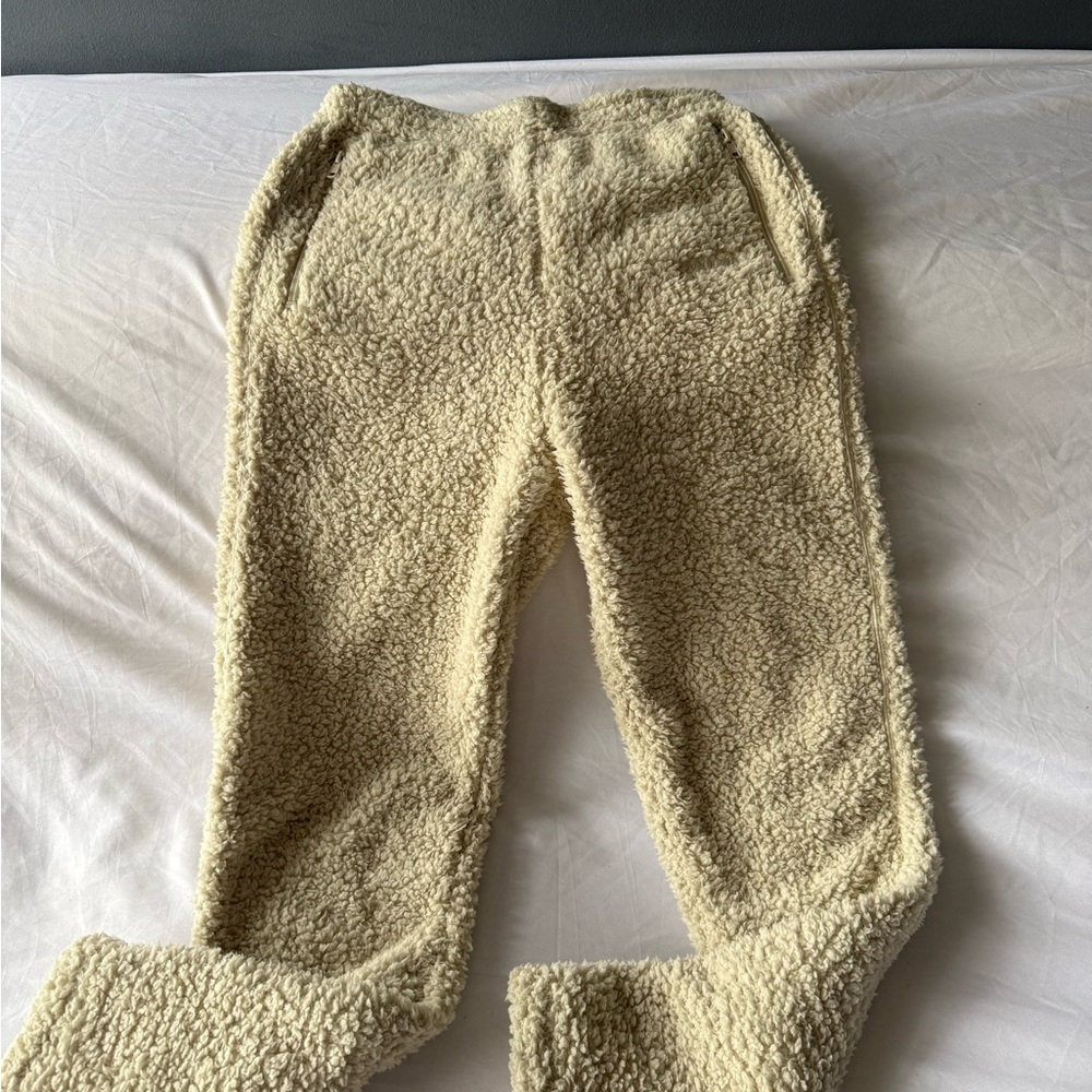 Skims Cozy Fluffy Knit Jogger Lounge Pants In Bone XS